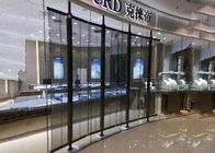 مركز تسوق جدار زجاجي شفاف ، شاشة LED P3.9mm شفافة