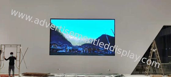 6500K-9500K إعلانات داخلية شاشة LED 60 درجة زاوية عرض عمودية