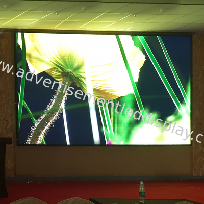 شاشة LED داخلية ذات انبعاثات حرارية منخفضة 1500cd / M2 للعمل المستمر والموثوق به