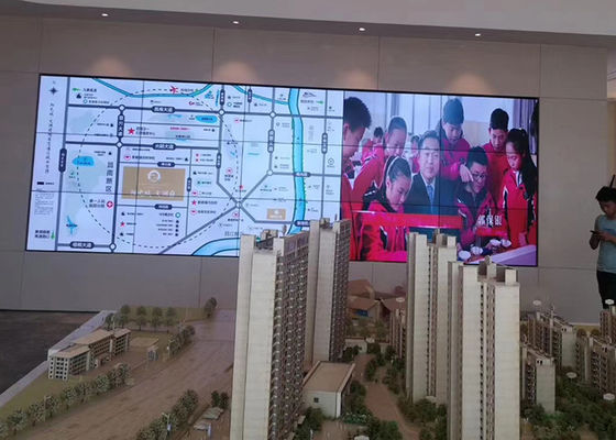 55 بوصة 4 × 4 ضيقة الحافة LED جدار الفيديو الجدار مثبت 3000 1 عقد